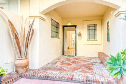 86b8a467612eae8fcdf1aaea667e9185 - 19