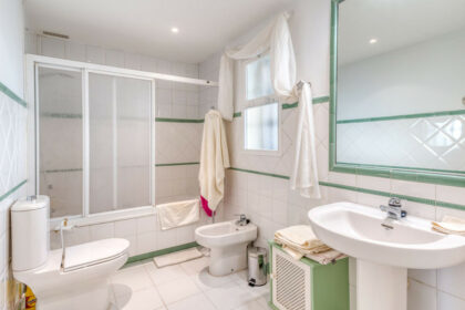 86b8a467612eae8fcdf1aaea667e9185 - 26