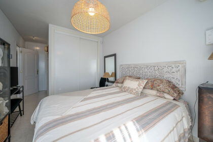 87b88c6da1806cba33a2f64381ea128a - 16