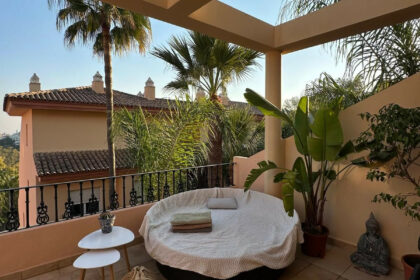 87f82989599c32245c7c1c98b949cc93 - 1