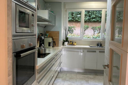 87f82989599c32245c7c1c98b949cc93 - 26