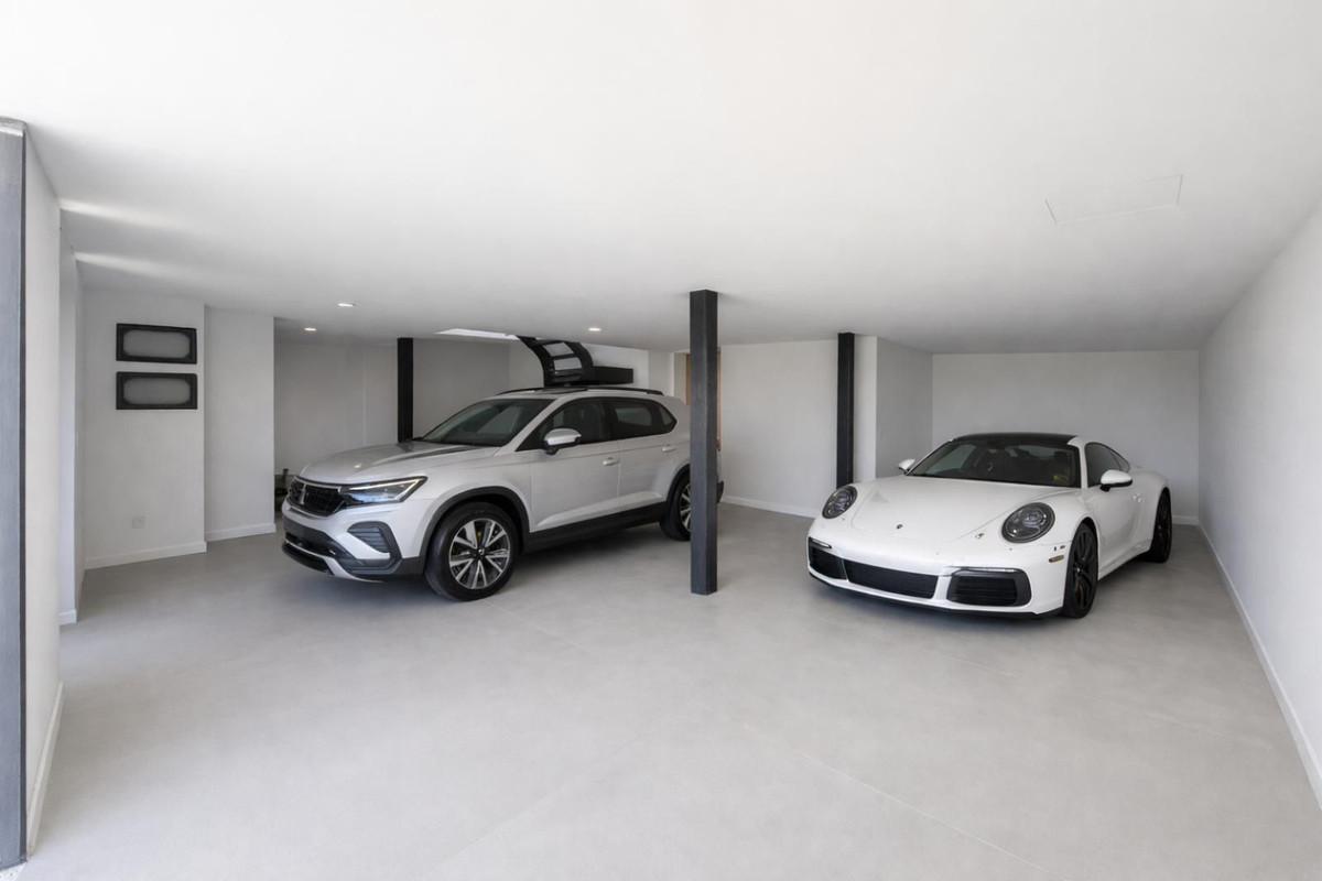 8967e1e0b190d2d86a51d4d15acbe9a4 - 15