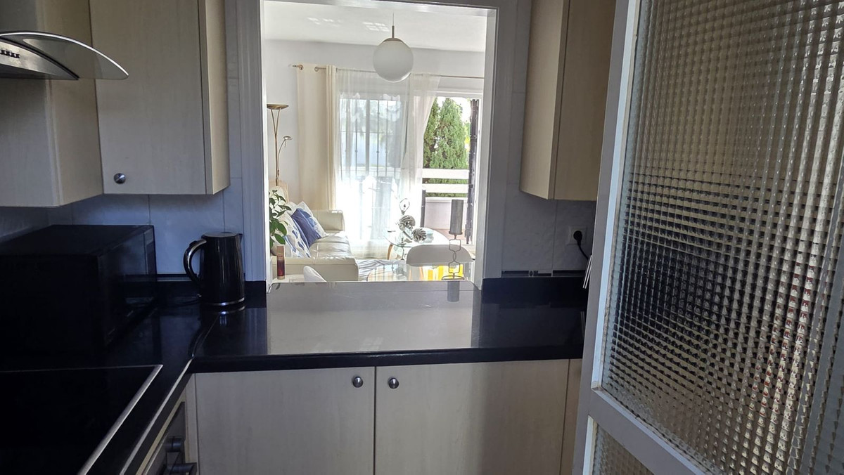 8a14fc4c9cb3cc901ca567905c6b6404 - 12