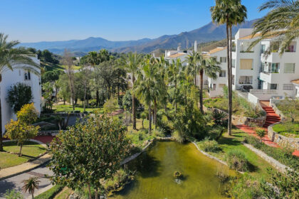 8a1fe4102f4d680c34f4509ea3b10a48 - 16