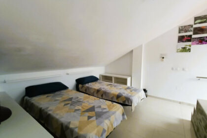 8a76fc2ac6108eb6ae4a054d8b431d15 - 24