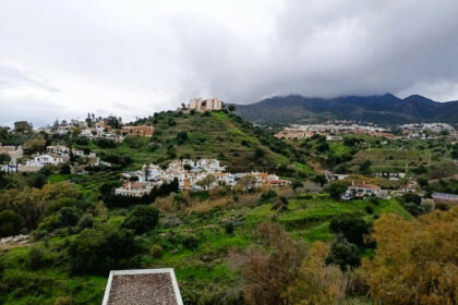 8a76fc2ac6108eb6ae4a054d8b431d15 - 38