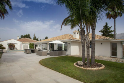 8ac79600bc8d96259de968728dd67e32 - 16