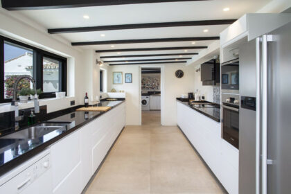 8ac79600bc8d96259de968728dd67e32 - 20