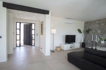 8ac79600bc8d96259de968728dd67e32 - 25