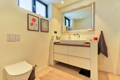 8ac79600bc8d96259de968728dd67e32 - 49