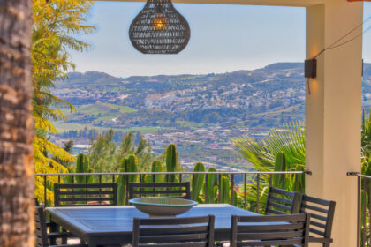 8ac79600bc8d96259de968728dd67e32 - 77