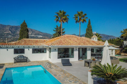 8ac79600bc8d96259de968728dd67e32 - 8