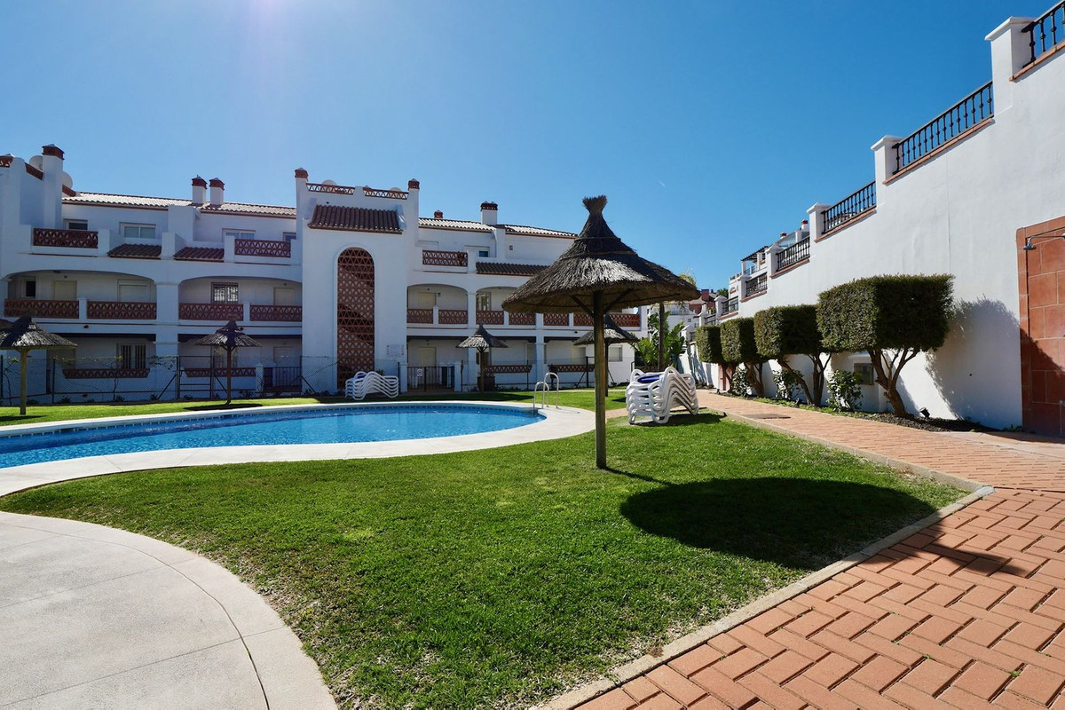 8b1bbae446d2caff08848307e03e9e9e - 15