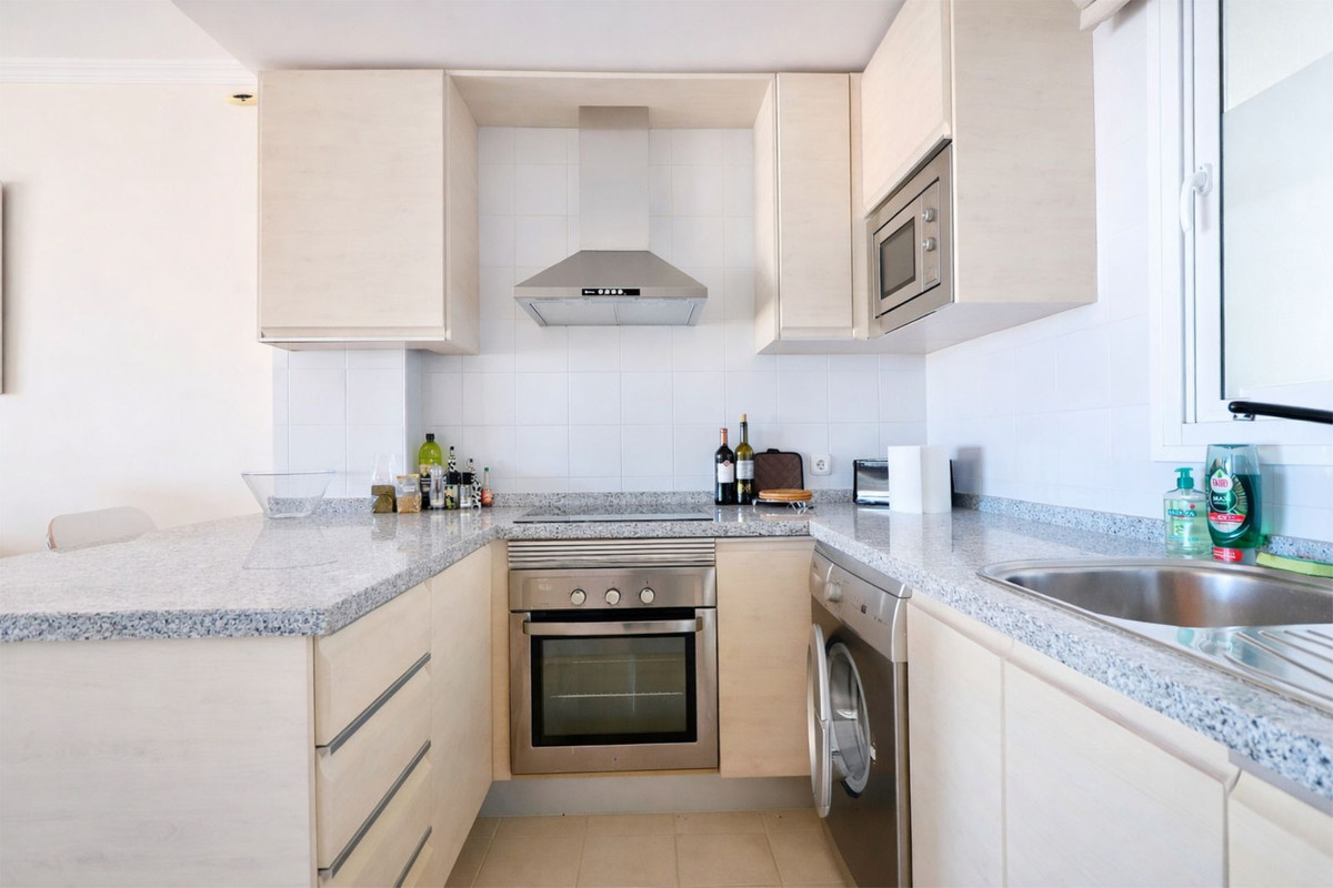 8b1bbae446d2caff08848307e03e9e9e - 3