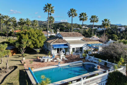 8b5e16cf52a9f9996e479969c809fa83 - 47