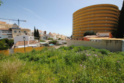 8c02238fa53d08bc1ec3919f1d3e5468 - 3