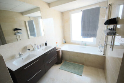 8c59ae277ea91c12e829b76fef4c0da1 - 11