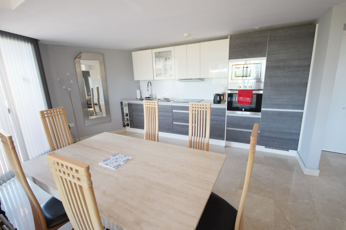 8c59ae277ea91c12e829b76fef4c0da1 - 14