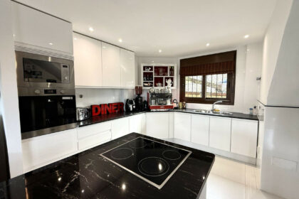 8ca20a7406df14f73e2d08b67a34a199 - 10