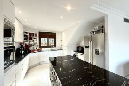 8ca20a7406df14f73e2d08b67a34a199 - 11