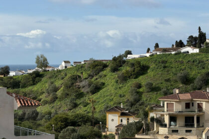 8ca20a7406df14f73e2d08b67a34a199 - 25