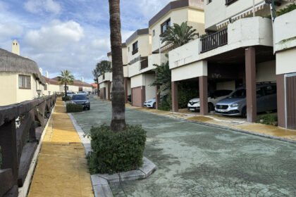 8ca20a7406df14f73e2d08b67a34a199 - 26