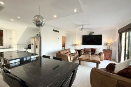 8ca20a7406df14f73e2d08b67a34a199 - 7