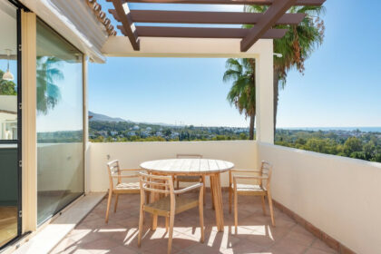 8cfdb1d669c37f9b1b3db1a287d3b3e2 - 12