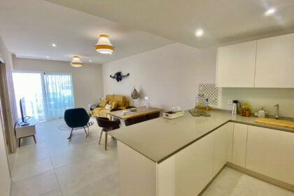 8d4e3032ba3605bc888f8fd883577c2d - 18