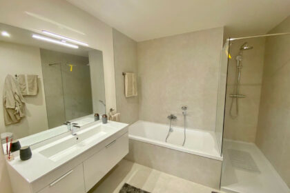 8d4e3032ba3605bc888f8fd883577c2d - 37