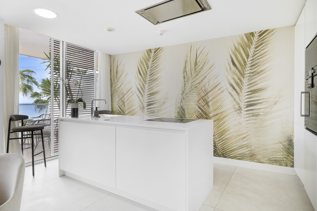 8d987ad056beaa94e5a95404b2bc7cc1 - 17