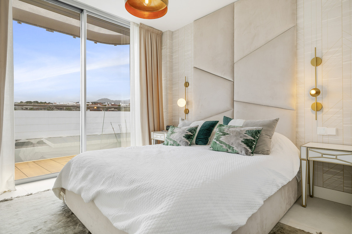 8d987ad056beaa94e5a95404b2bc7cc1 - 32