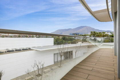 8d987ad056beaa94e5a95404b2bc7cc1 - 37