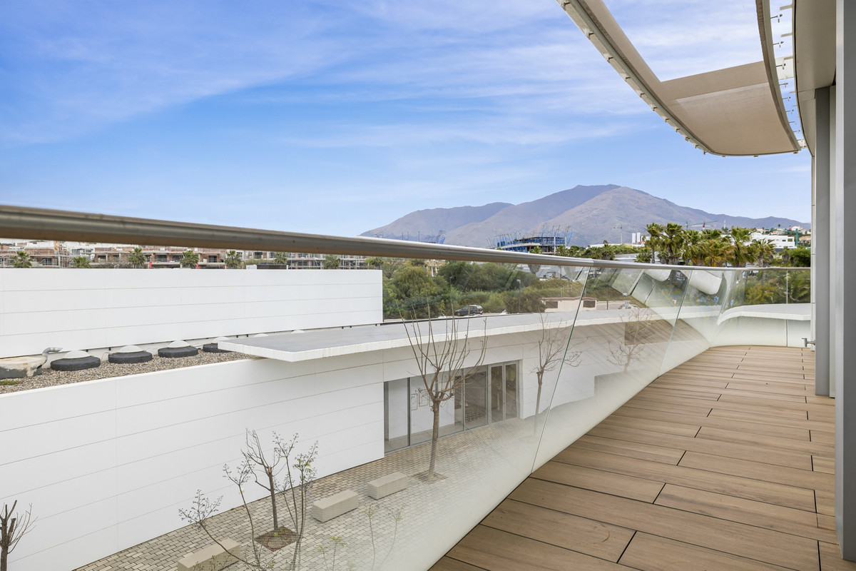 8d987ad056beaa94e5a95404b2bc7cc1 - 37