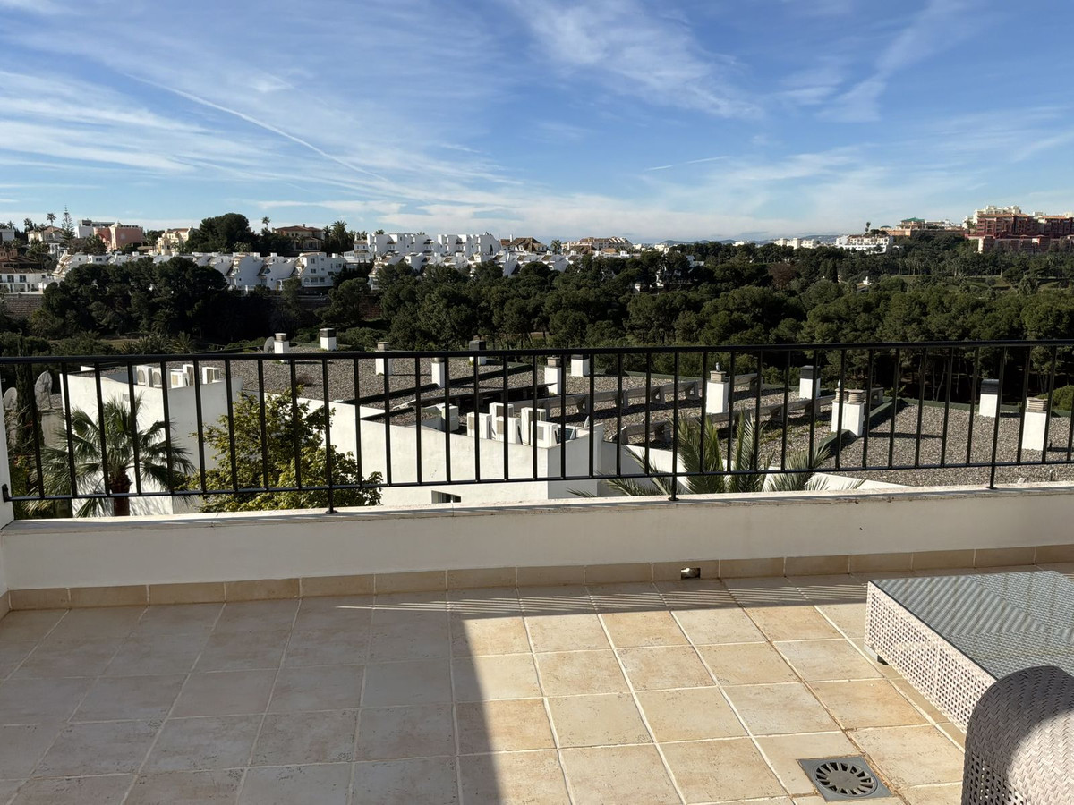 8e76948d3c9fb1ada30c199422df3f48 - 11