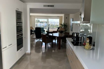 8e76948d3c9fb1ada30c199422df3f48 - 13