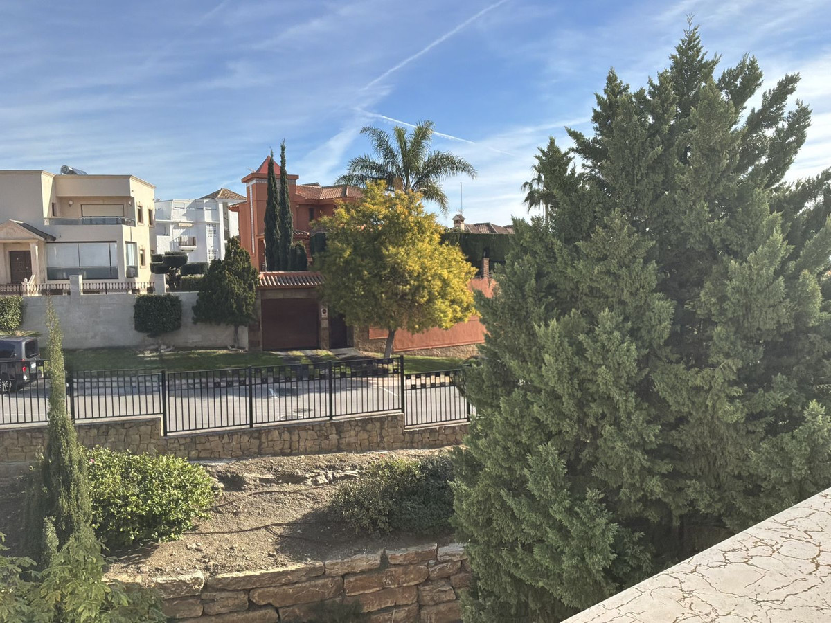 8e76948d3c9fb1ada30c199422df3f48 - 20