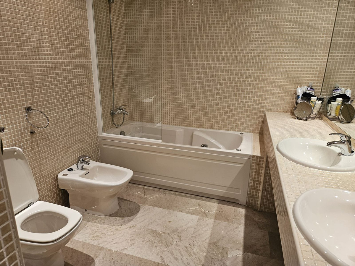 8e76948d3c9fb1ada30c199422df3f48 - 24