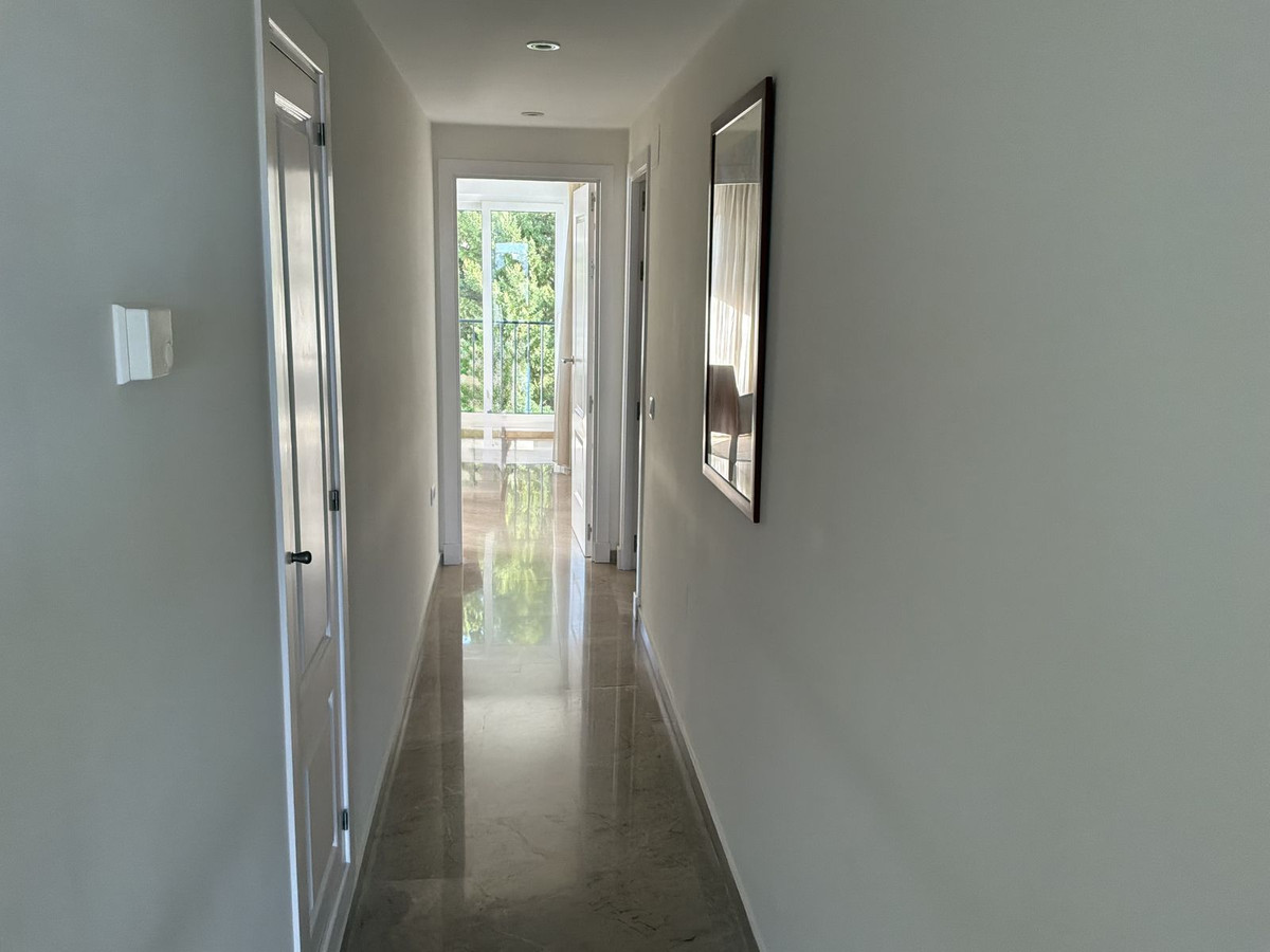 8e76948d3c9fb1ada30c199422df3f48 - 25