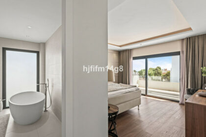 8e79bcbba589bb44adc3f7e978083b85 - 13