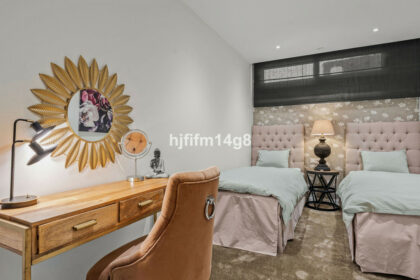 8e79bcbba589bb44adc3f7e978083b85 - 17