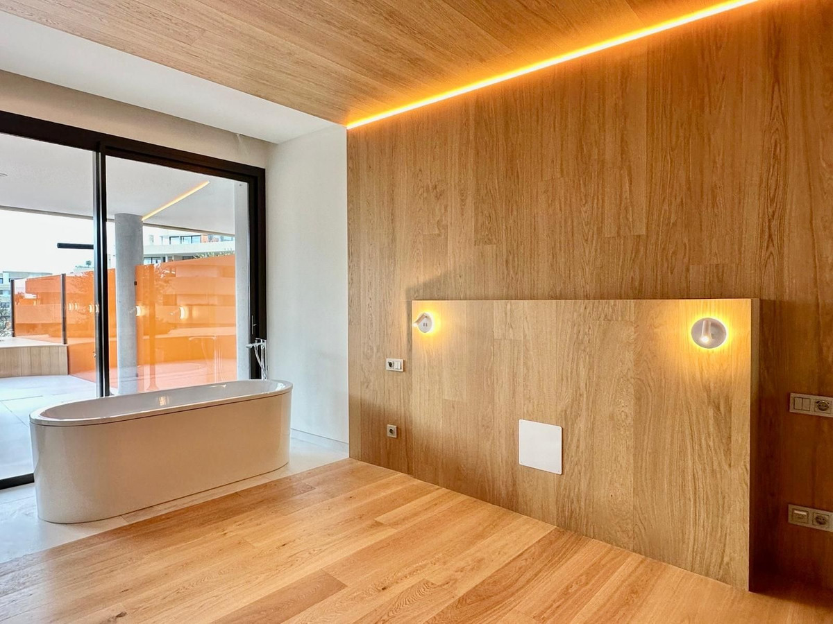 8e86da88bfe97e810487a5766068389d - 14