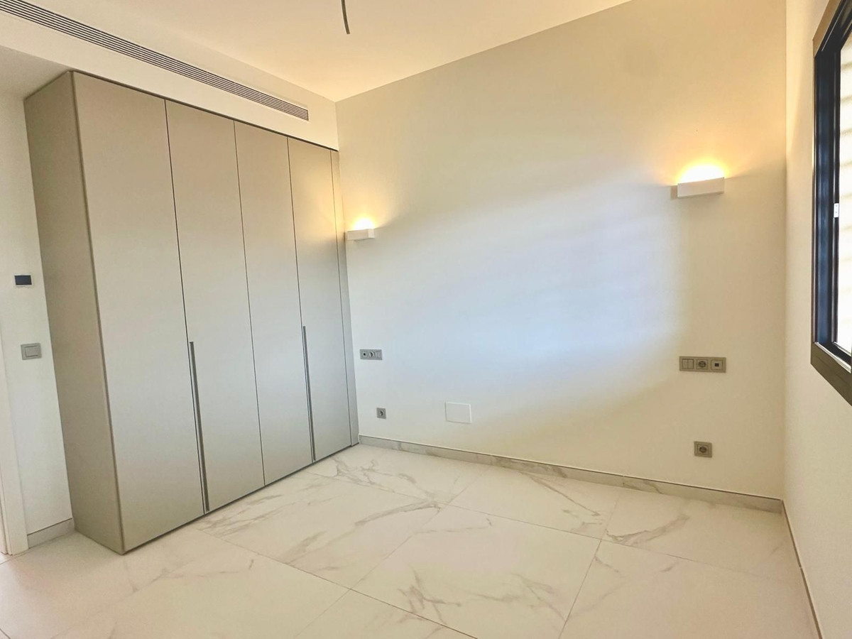 8e86da88bfe97e810487a5766068389d - 17