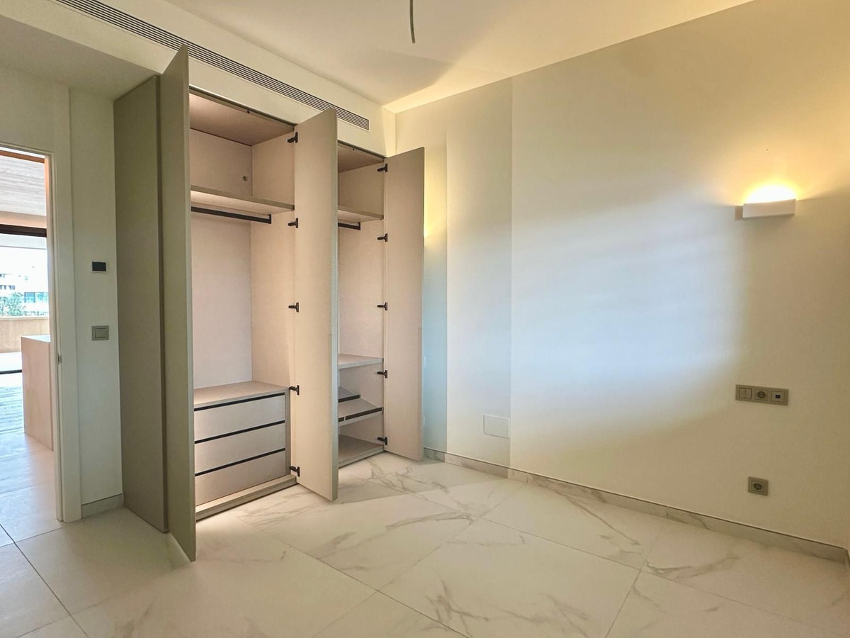 8e86da88bfe97e810487a5766068389d - 18