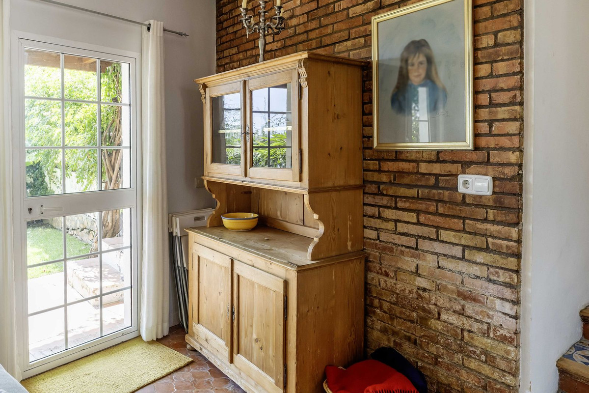 906674788455a0c1a4f0a0c98c6b9364 - 10