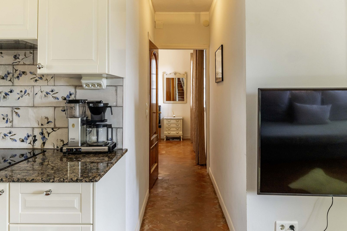 906674788455a0c1a4f0a0c98c6b9364 - 17