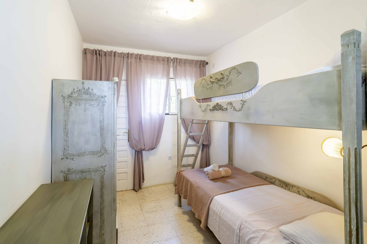 906674788455a0c1a4f0a0c98c6b9364 - 18