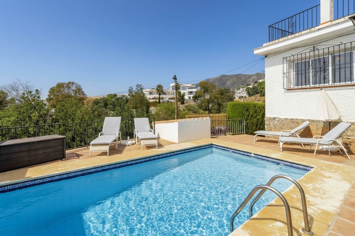 906674788455a0c1a4f0a0c98c6b9364 - 64