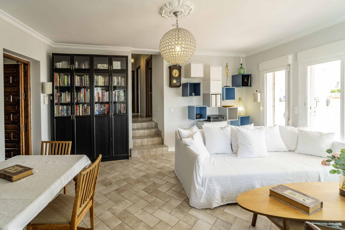 906674788455a0c1a4f0a0c98c6b9364 - 73