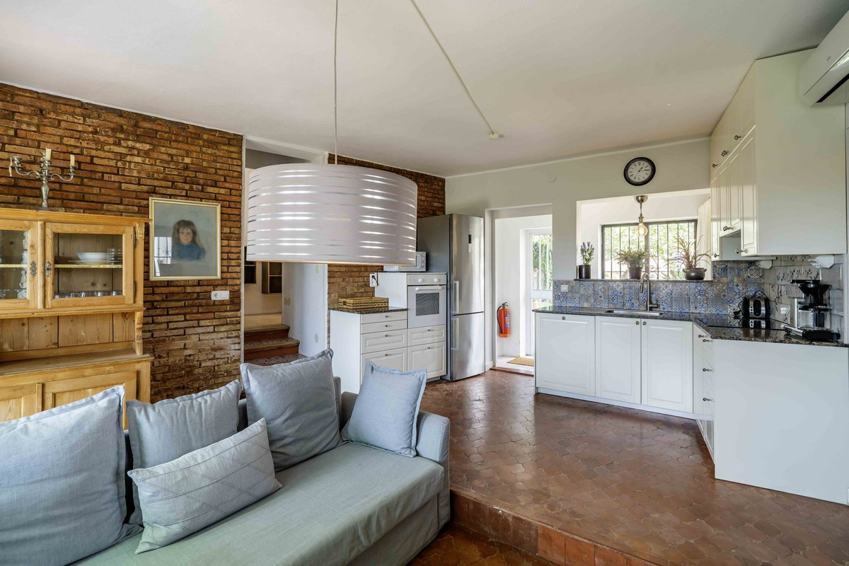 906674788455a0c1a4f0a0c98c6b9364 - 8